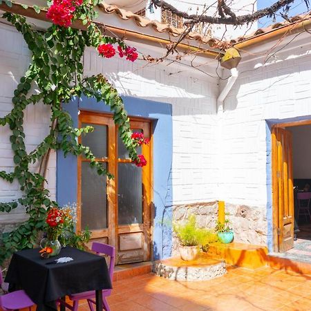تاريخا Hostal Zeballos المظهر الخارجي الصورة