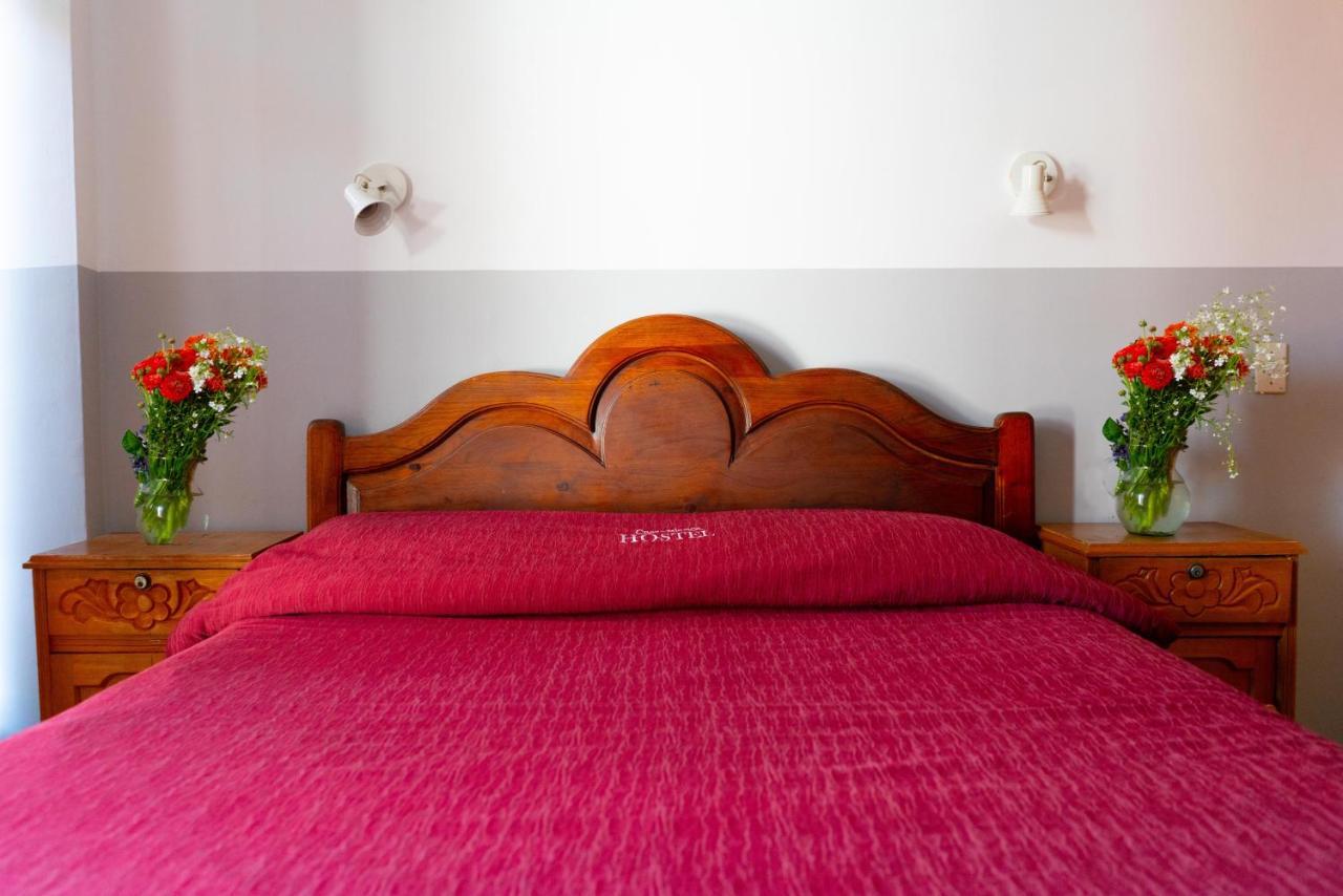 تاريخا Hostal Zeballos المظهر الخارجي الصورة