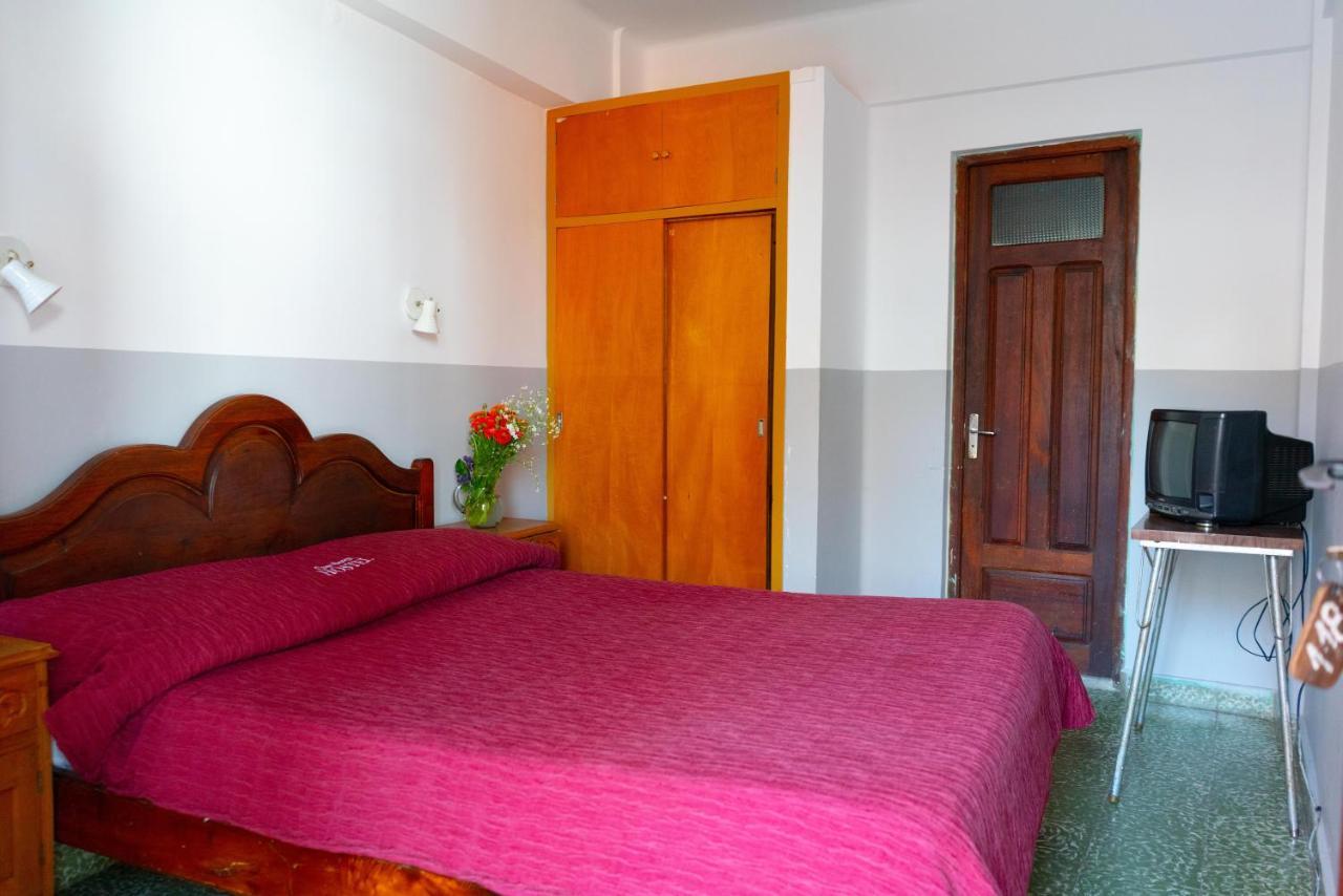 تاريخا Hostal Zeballos المظهر الخارجي الصورة